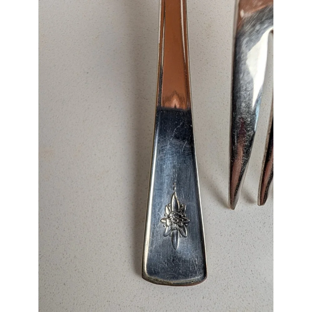 Vtg Holmes & Edwards Spring Garden 1949 Silverplate Salad Forks - Set of 3 As-Is